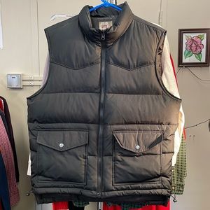 Old Navy black vest size Medium